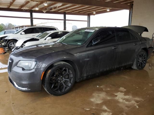 2019 Chrysler 300 Touring