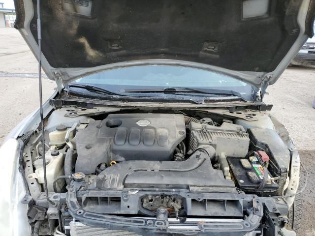 2010 Nissan Altima Base