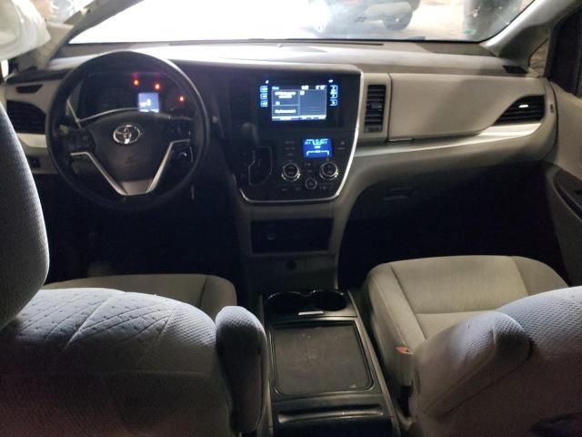 2015 Toyota Sienna LE