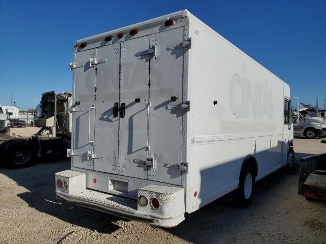 2002 Freightliner Chassis M Line WALK-IN Van