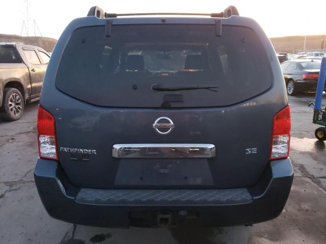 2005 Nissan Pathfinder LE