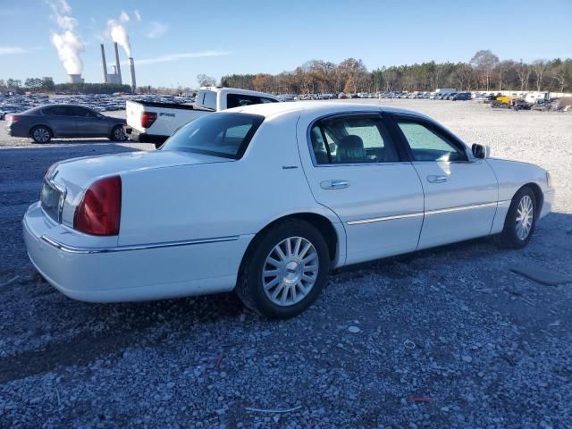 2004 Lincoln Town Car Executive