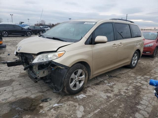 2011 Toyota Sienna LE