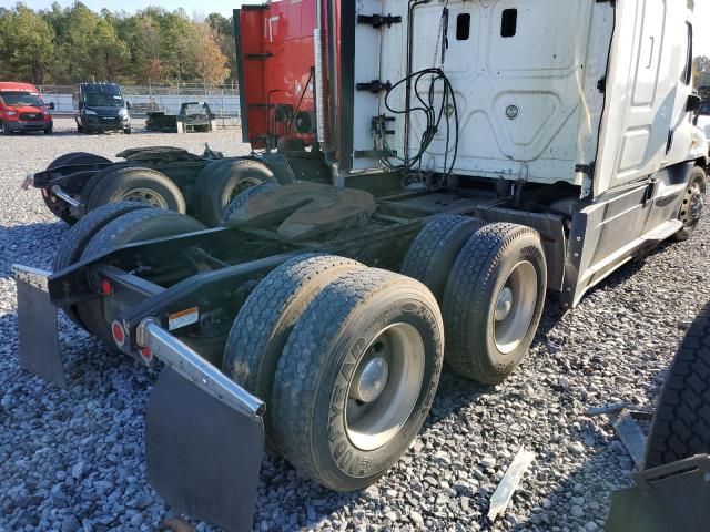 2016 Freightliner Cascadia 125