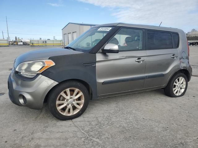 2013 KIA Soul +