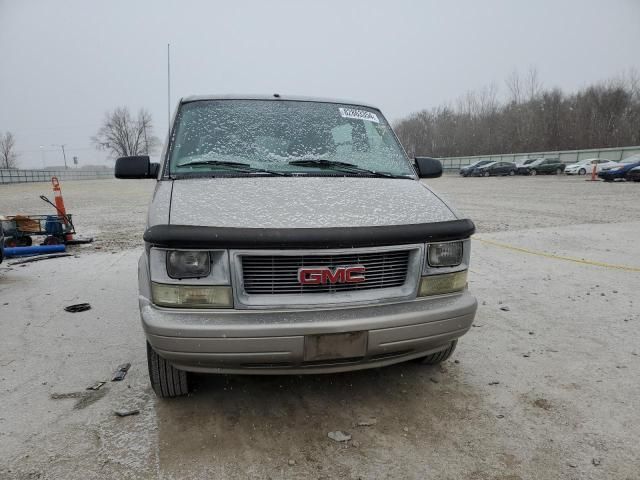 2005 GMC Safari XT