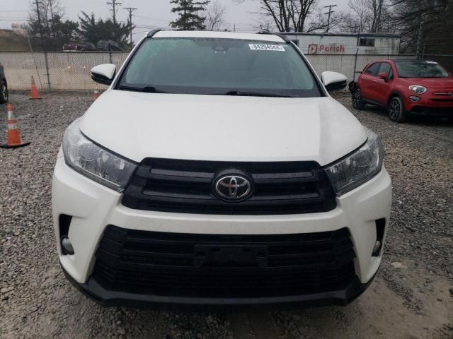 2018 Toyota Highlander SE