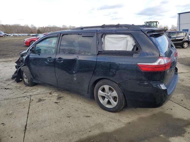 2020 Toyota Sienna LE