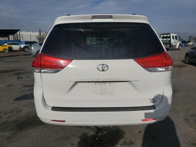 2011 Toyota Sienna LE