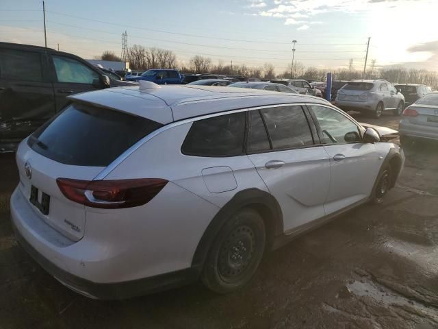 2018 Buick Regal Tourx Essence