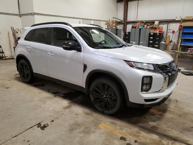 2023 Mitsubishi RVR SE