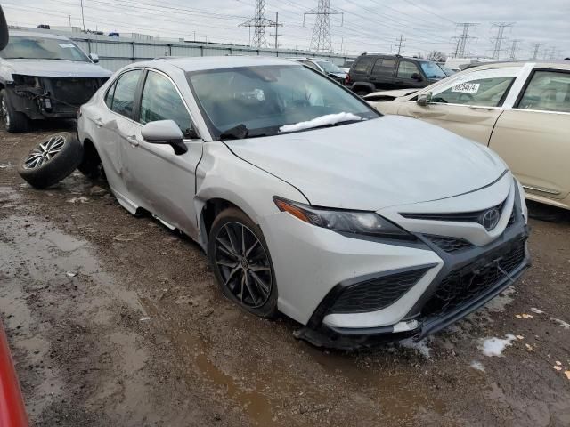 2022 Toyota Camry SE