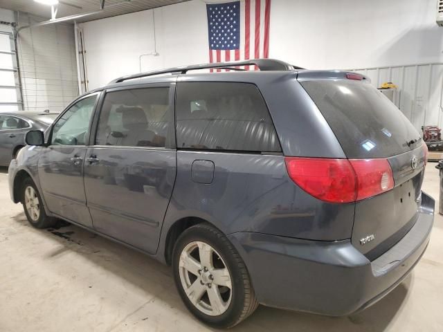 2009 Toyota Sienna CE