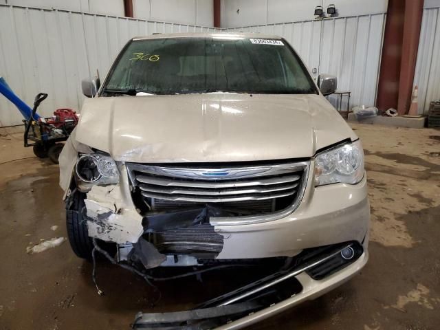 2015 Chrysler Town & Country Touring L