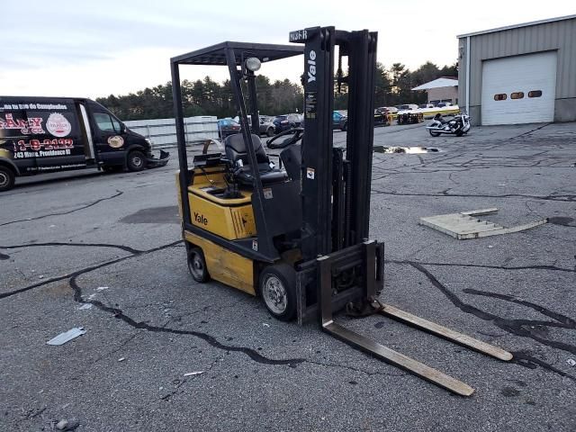 2013 Yale Forklift