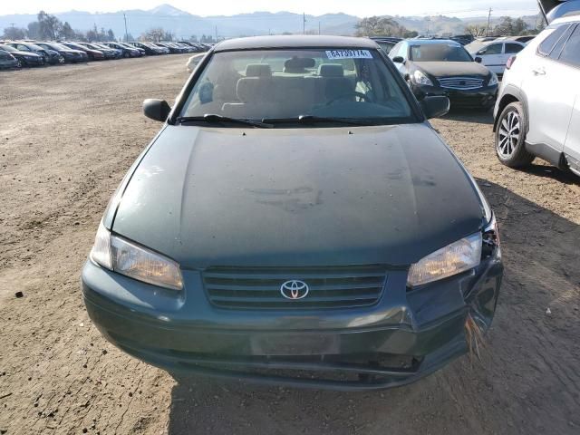 1999 Toyota Camry LE