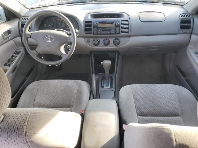 2004 Toyota Camry LE