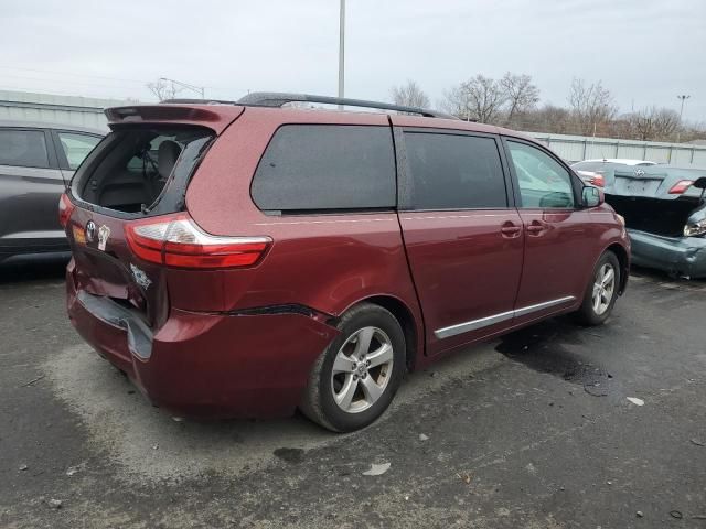 2016 Toyota Sienna LE