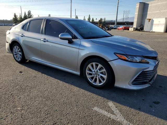 2022 Toyota Camry LE