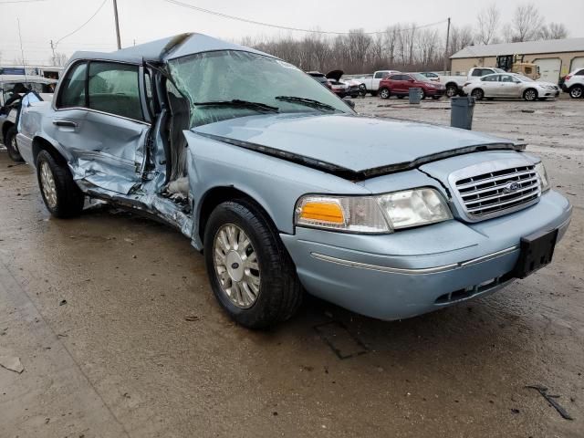 2005 Ford Crown Victoria LX