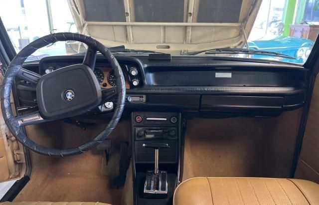 1975 BMW 2002