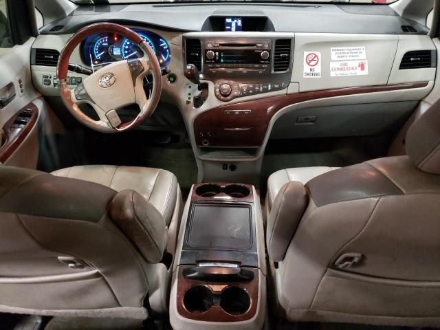 2014 Toyota Sienna XLE