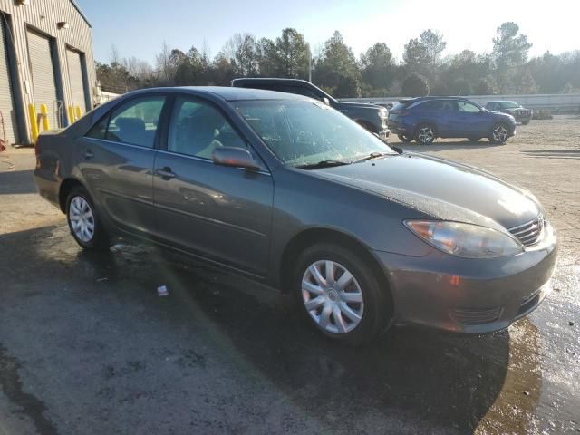 2005 Toyota Camry LE