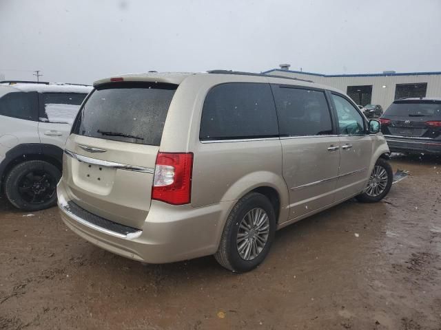 2015 Chrysler Town & Country Touring L