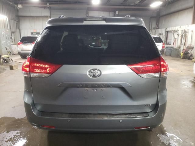 2013 Toyota Sienna XLE