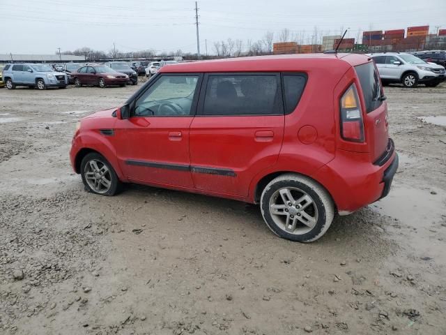 2010 KIA Soul +