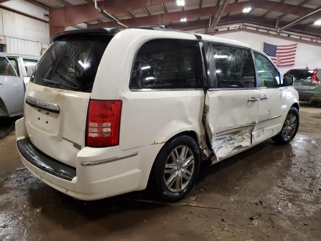 2010 Chrysler Town & Country Limited