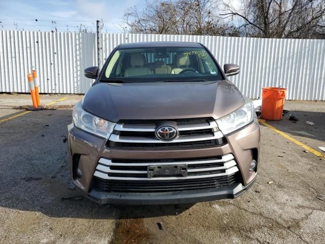 2018 Toyota Highlander LE