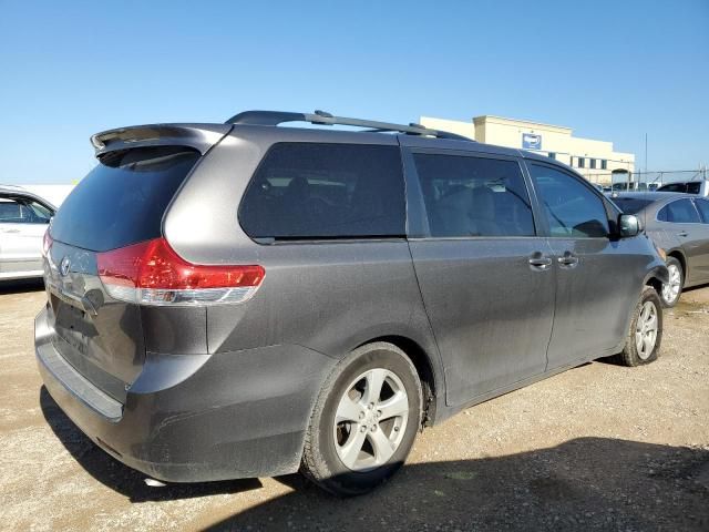 2014 Toyota Sienna LE