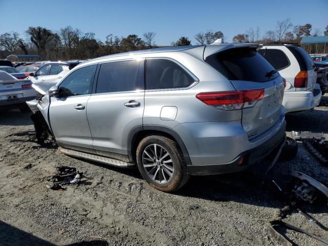 2019 Toyota Highlander SE