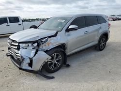 Salvage cars for sale at Arcadia, FL auction: 2019 Toyota Highlander LE