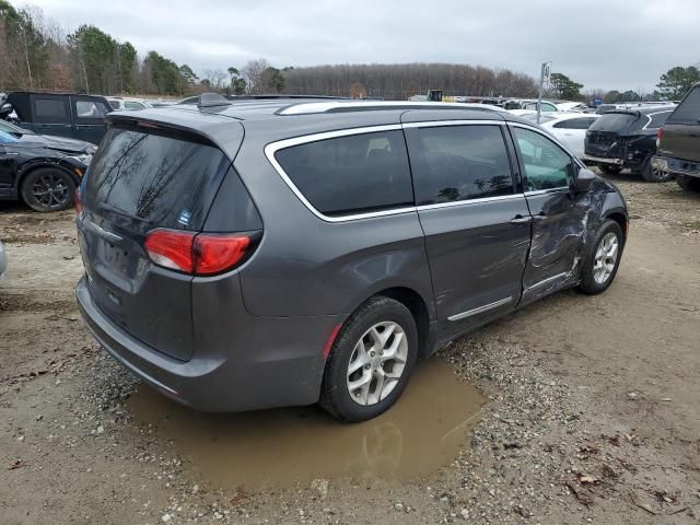 2017 Chrysler Pacifica Touring L Plus