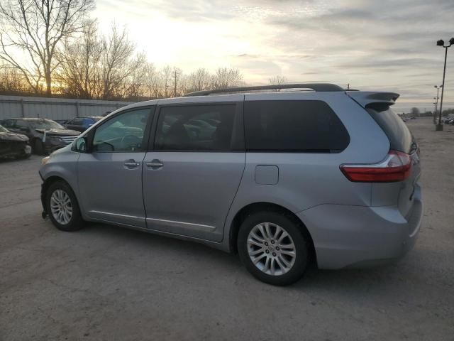 2015 Toyota Sienna XLE