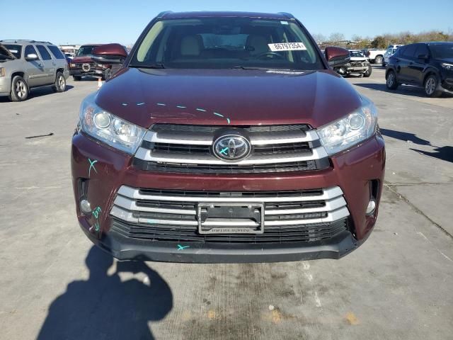 2018 Toyota Highlander SE