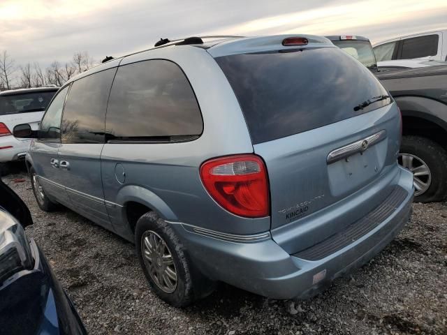 2005 Chrysler Town & Country Limited