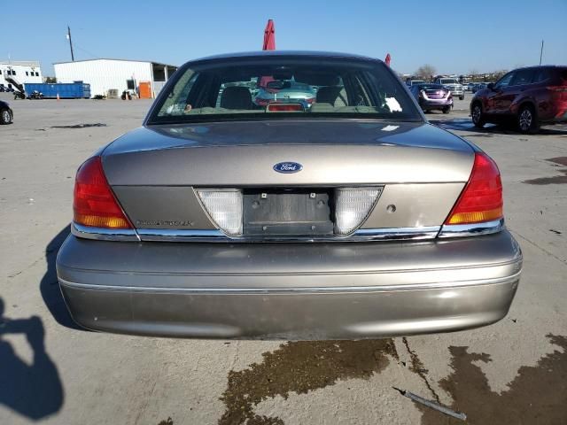 2003 Ford Crown Victoria LX