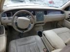 2006 Lincoln Town Car Signature Limited