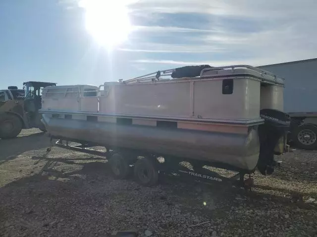 2001 Suntracker Boat With Trailer