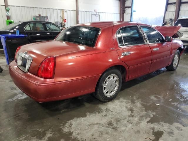 1999 Lincoln Town Car Signature