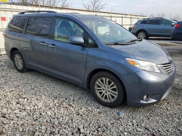 2015 Toyota Sienna XLE