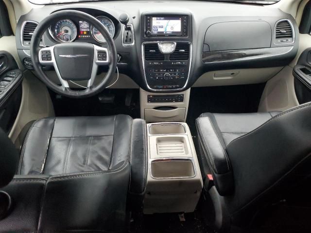 2012 Chrysler Town & Country Touring L