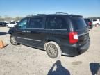 2015 Chrysler Town & Country Touring L