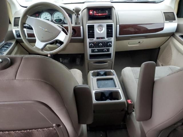 2010 Chrysler Town & Country Touring