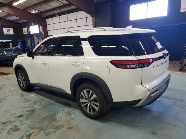 2022 Nissan Pathfinder SL