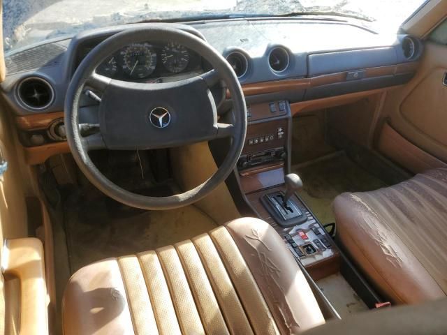 1984 Mercedes-Benz 300 DT