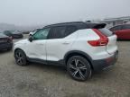 2020 Volvo XC40 T4 R-Design